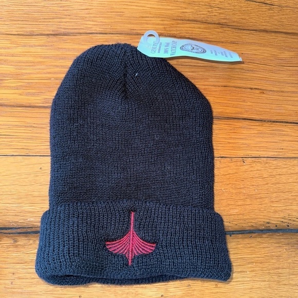 Black & Red Beanie 100% Wool NWT - Picture 1 of 3